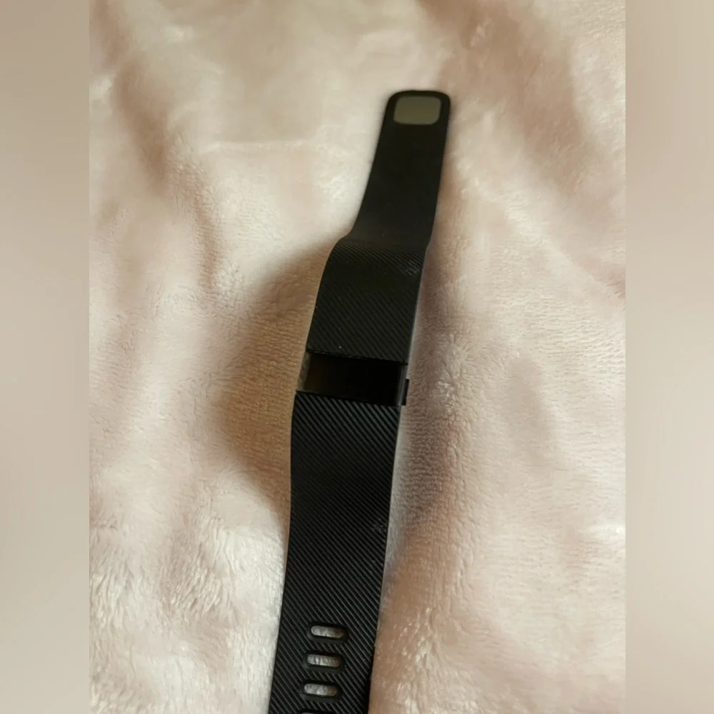 Fitbit - Picture 4 of 4